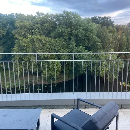 Apartament Zentrales Penthouse Mit Blick Auf Schwanenteich