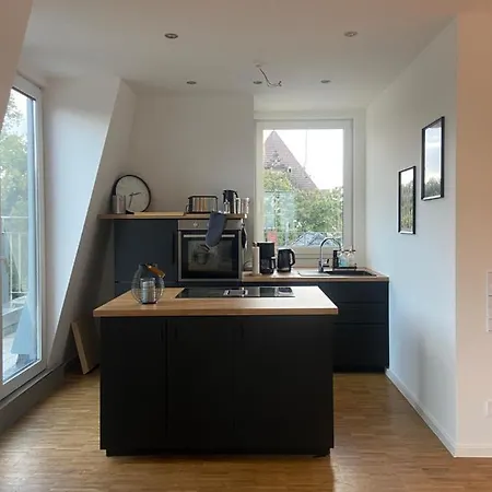 Zentrales Penthouse Mit Blick Auf Schwanenteich Apartament