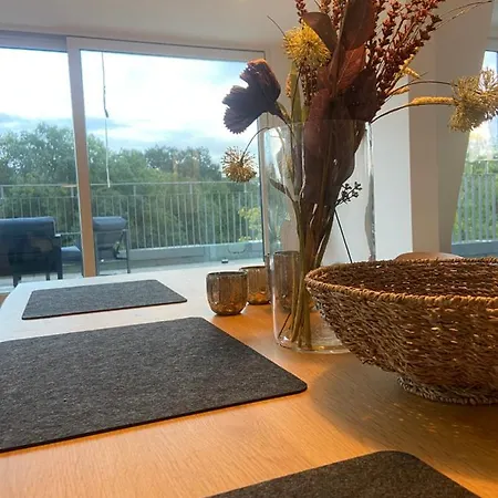 Apartament Zentrales Penthouse Mit Blick Auf Schwanenteich *