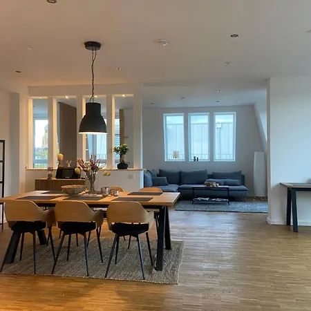 Zentrales Penthouse Mit Blick Auf Schwanenteich * Minden (North Rhine-Westphalia)