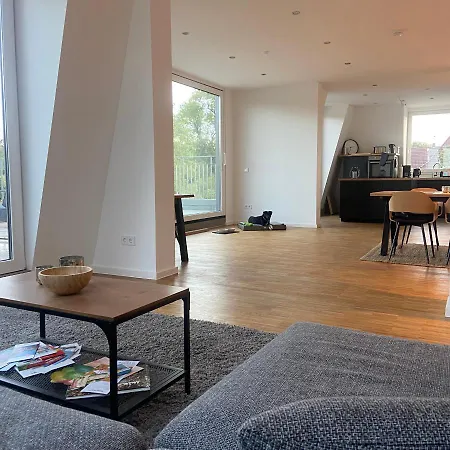 Zentrales Penthouse Mit Blick Auf Schwanenteich Apartament *